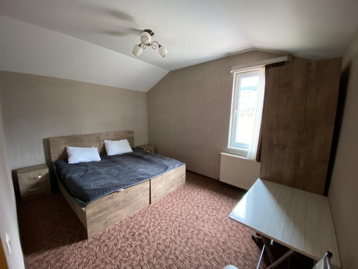 Uptown Boutique Kazbegi Hotel Buitenkant foto