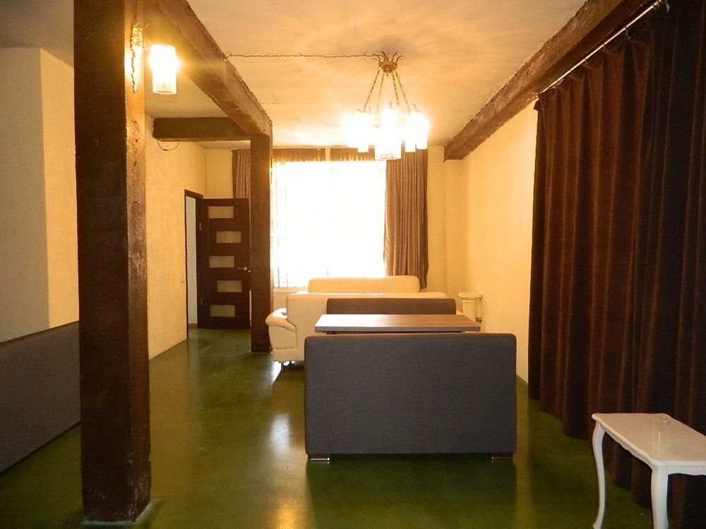 Uptown Boutique Kazbegi Hotel Buitenkant foto