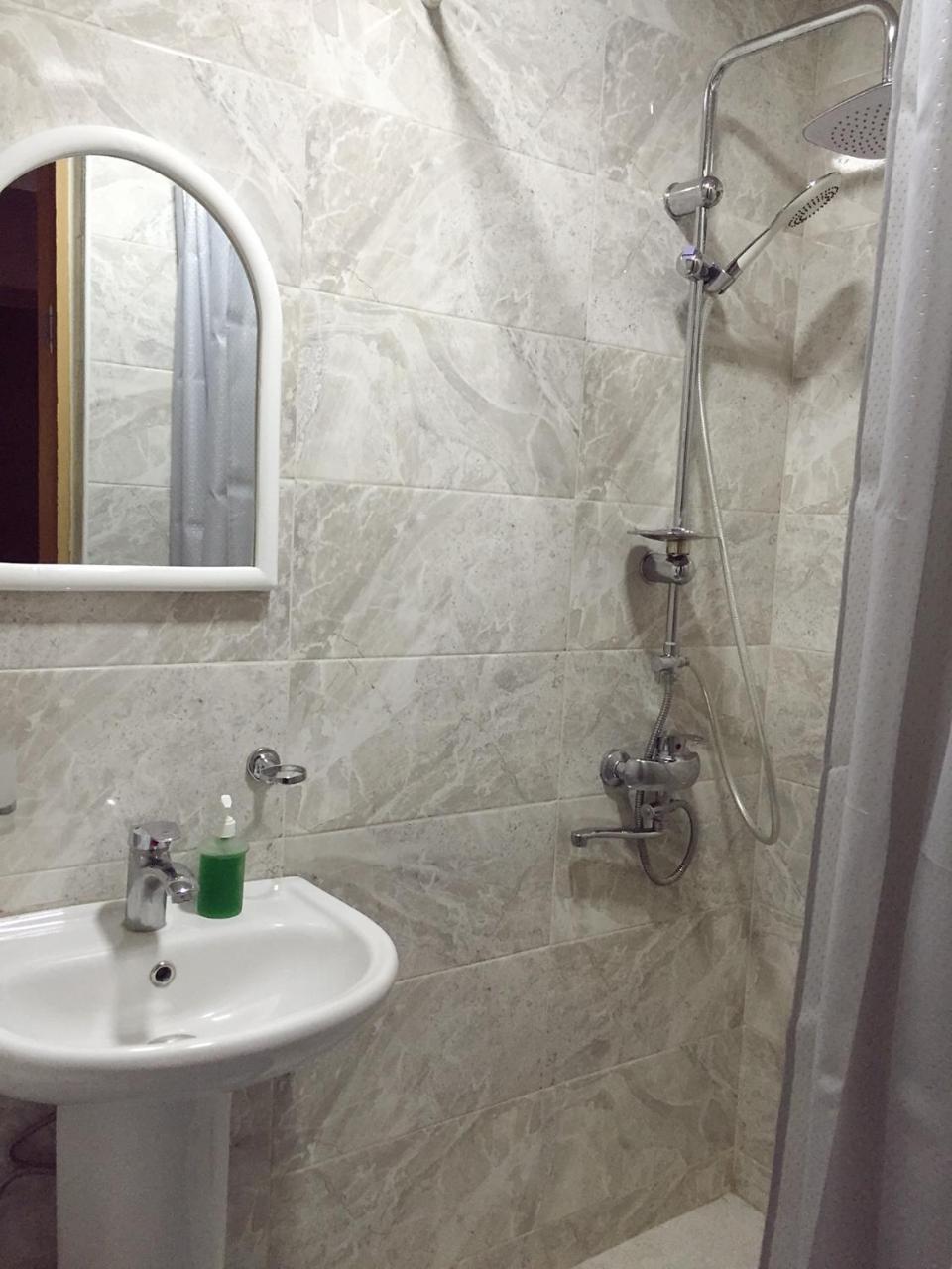 Uptown Boutique Kazbegi Hotel Buitenkant foto