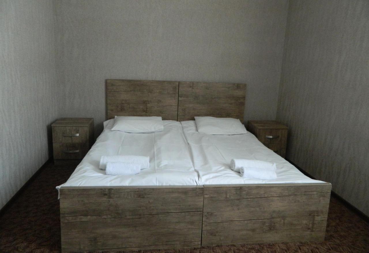 Uptown Boutique Kazbegi Hotel Buitenkant foto